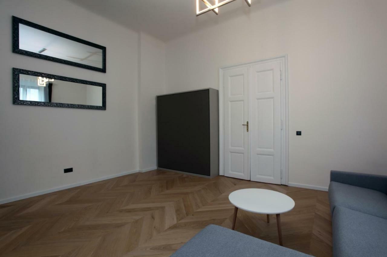 The Apartment House - Mezibranska Prag Exteriör bild