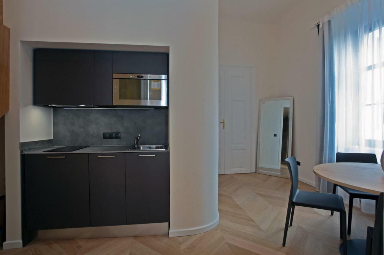 The Apartment House - Mezibranska Prag Exteriör bild